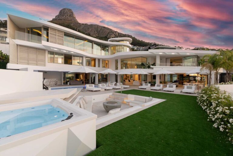 Beach Luxury Rentals: The Ultimate Guide to High-End Coastal Escapes